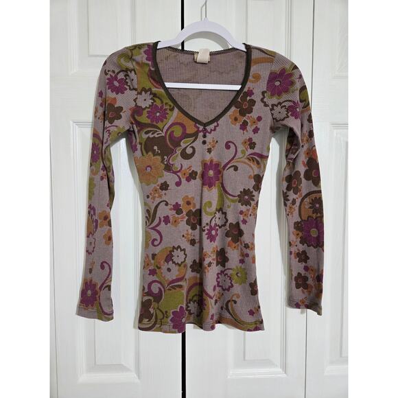 Daytrip Tops - Daytrip small women's ribbed floral png sleeve top